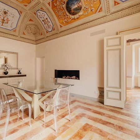 Sotto Gli Affreschi Del 1800 Con Colazione Inclusa Assisi Exteriér fotografie
