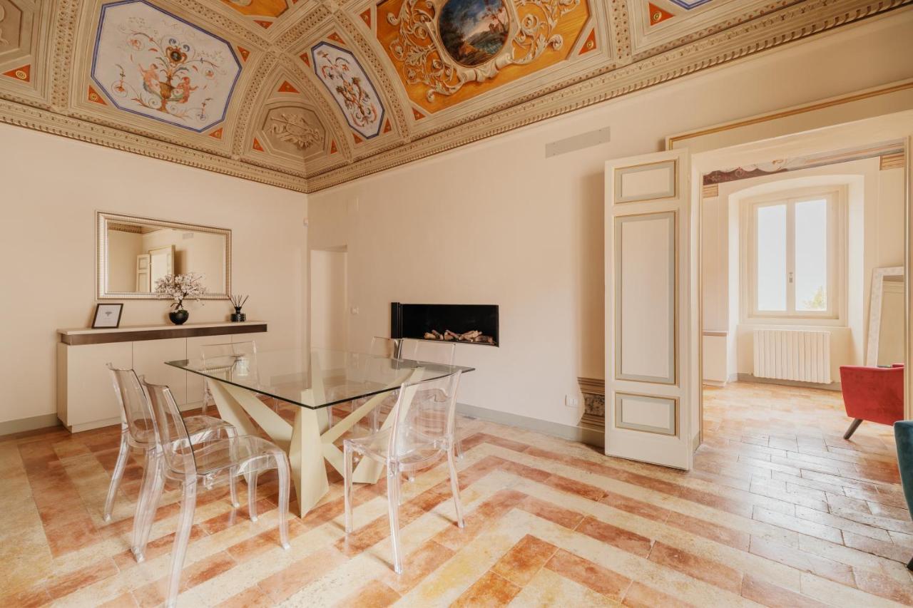 Sotto Gli Affreschi Del 1800 Con Colazione Inclusa Assisi Exteriér fotografie
